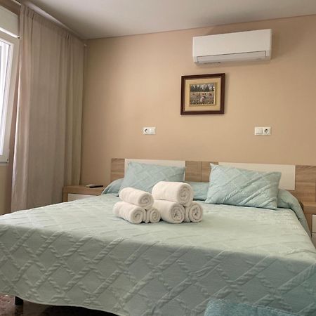 Apartamentos Pelicano Benidorm Extérieur photo