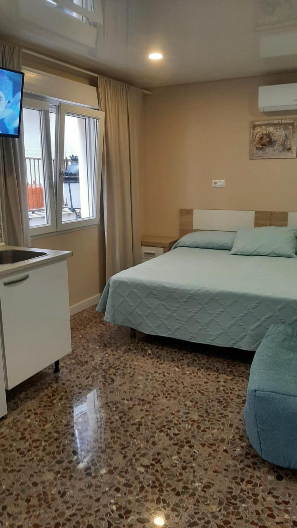Apartamentos Pelicano Benidorm Extérieur photo