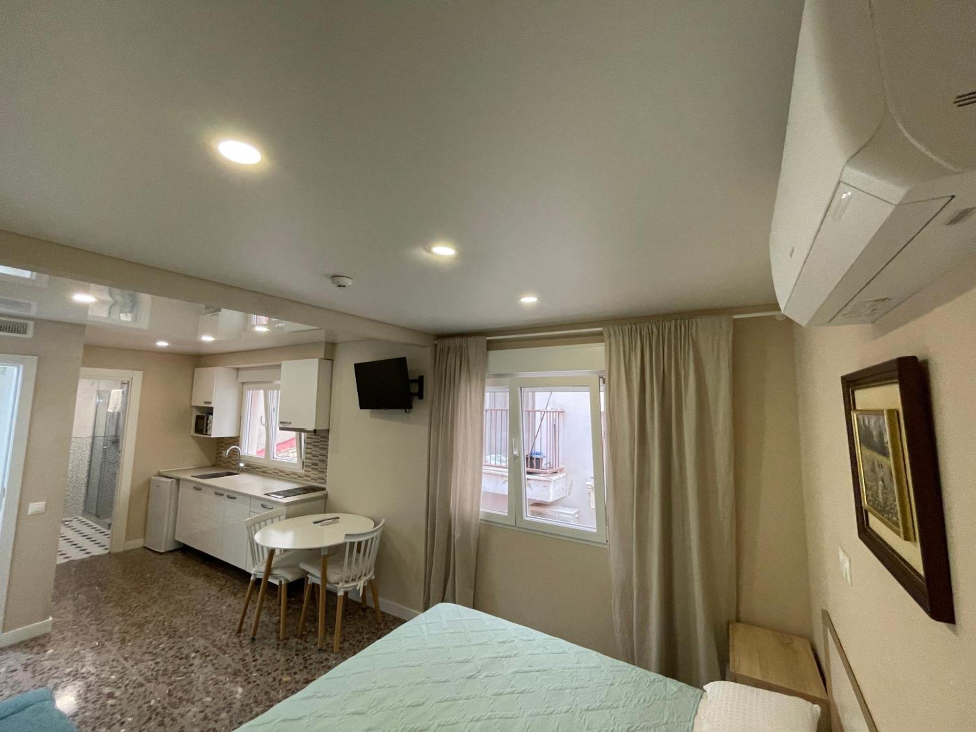 Apartamentos Pelicano Benidorm Extérieur photo