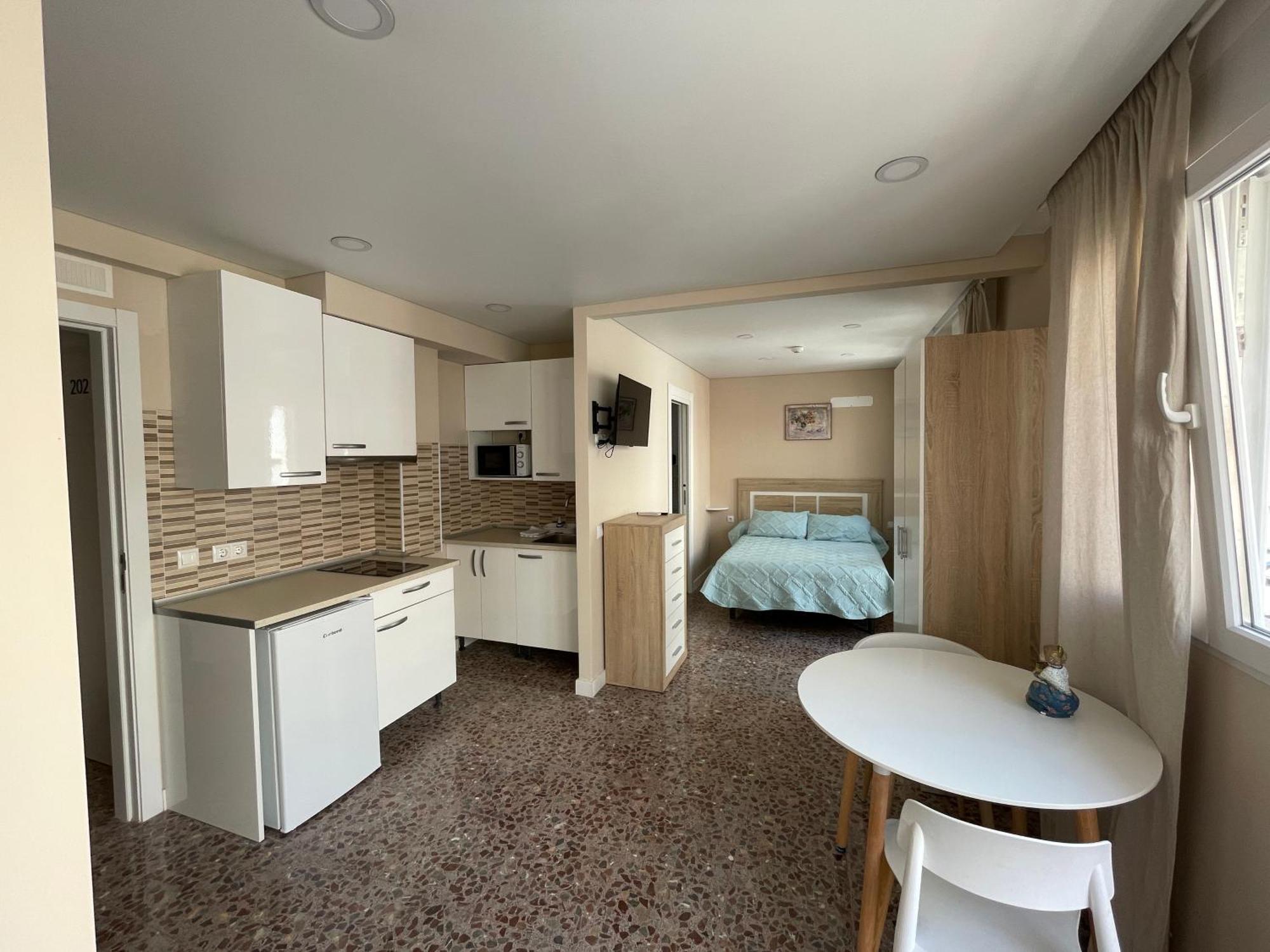 Apartamentos Pelicano Benidorm Extérieur photo