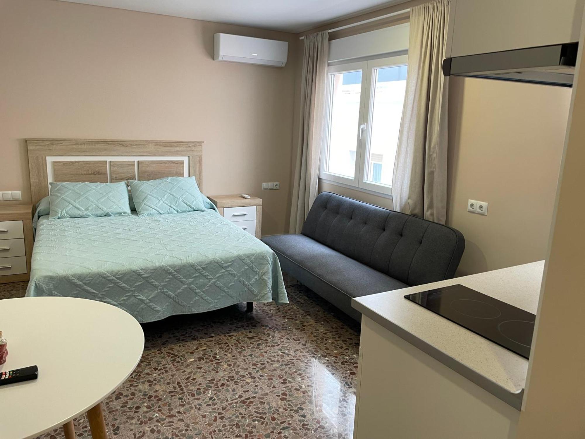 Apartamentos Pelicano Benidorm Extérieur photo