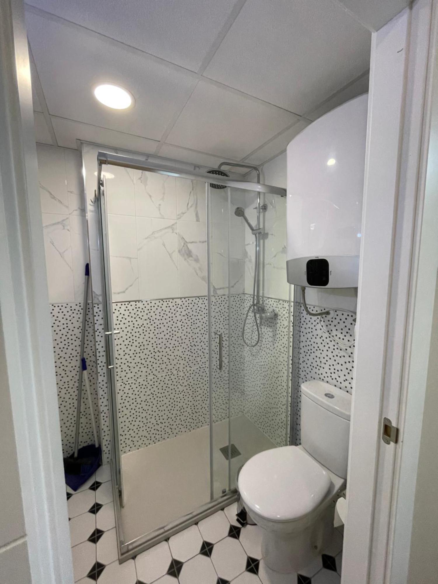 Apartamentos Pelicano Benidorm Chambre photo
